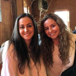 Meet your Posher, Caroline